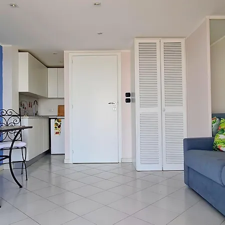 Apartamento Mentone Loft Sul Mare Exterior foto